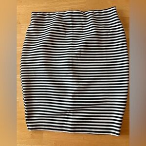 Forever 21+ black and white striped pencil skirt Size XL